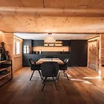 Alpine Nest 1895 Apartamento *