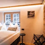 Alpine Nest 1895 Apartamento *